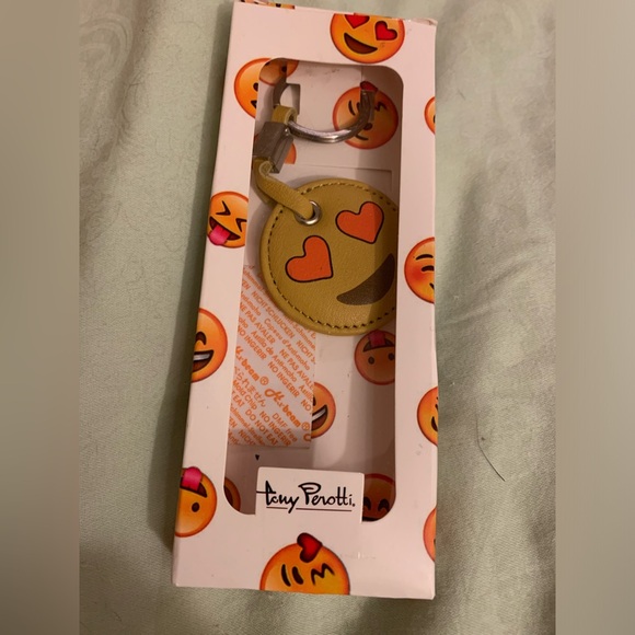 Authentic brand new Tonny Perotti leather keychain . Must have for collectors! - Picture 2 of 3